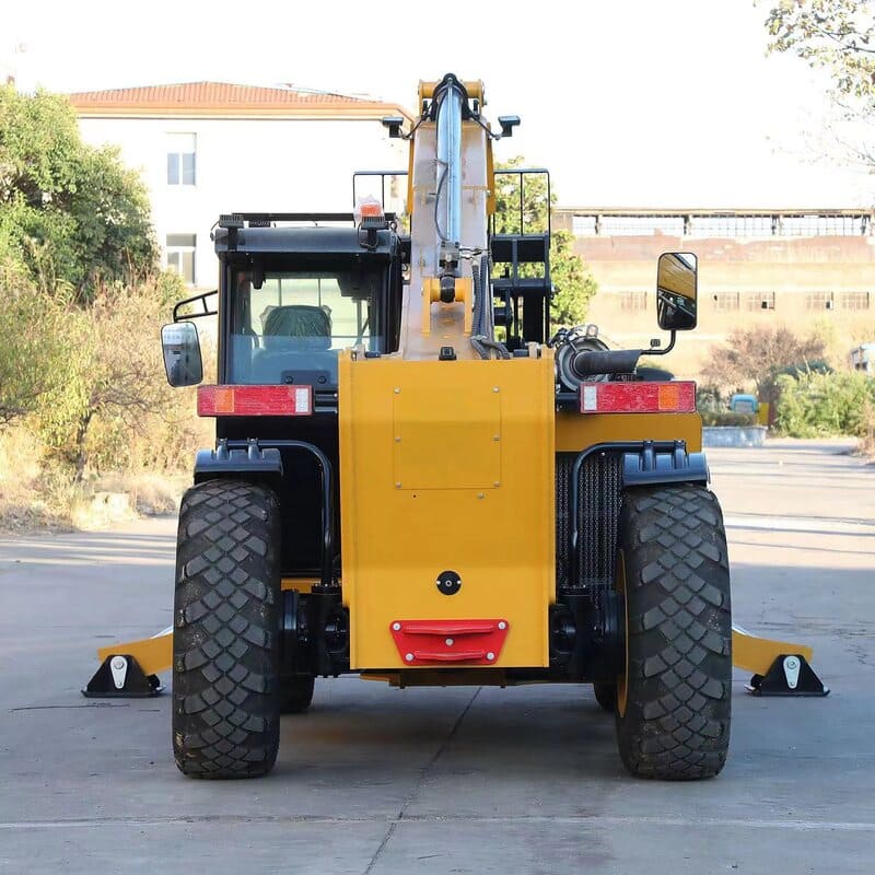 T1035 Telehandler - Rear View