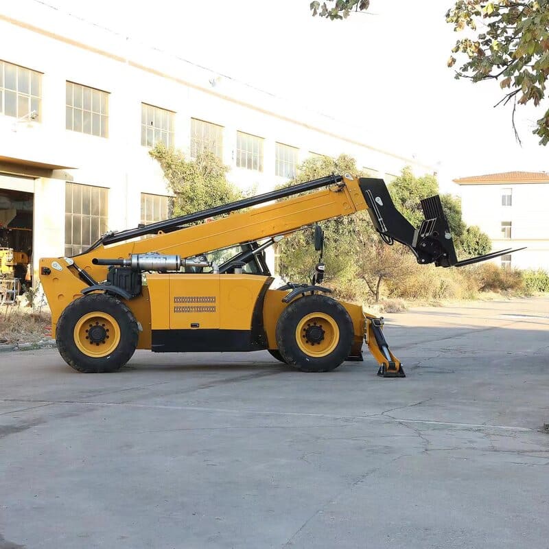 T1035 Telehandler - Side View with Support Legs