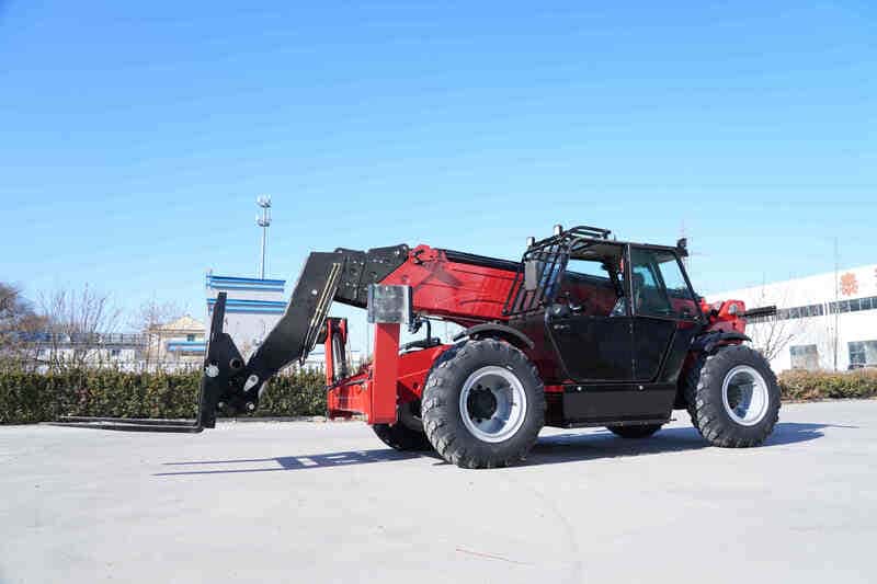 T1850 Telehandler - Side View