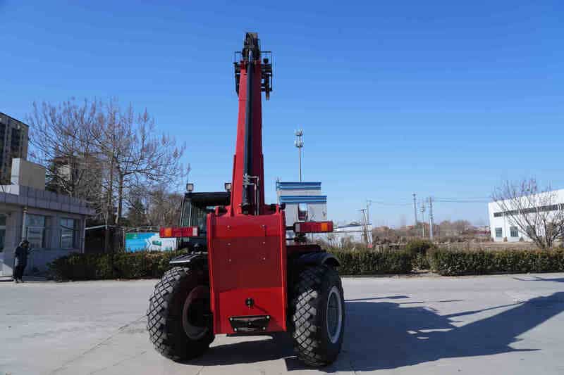 T1850 Telehandler - Rear Detail