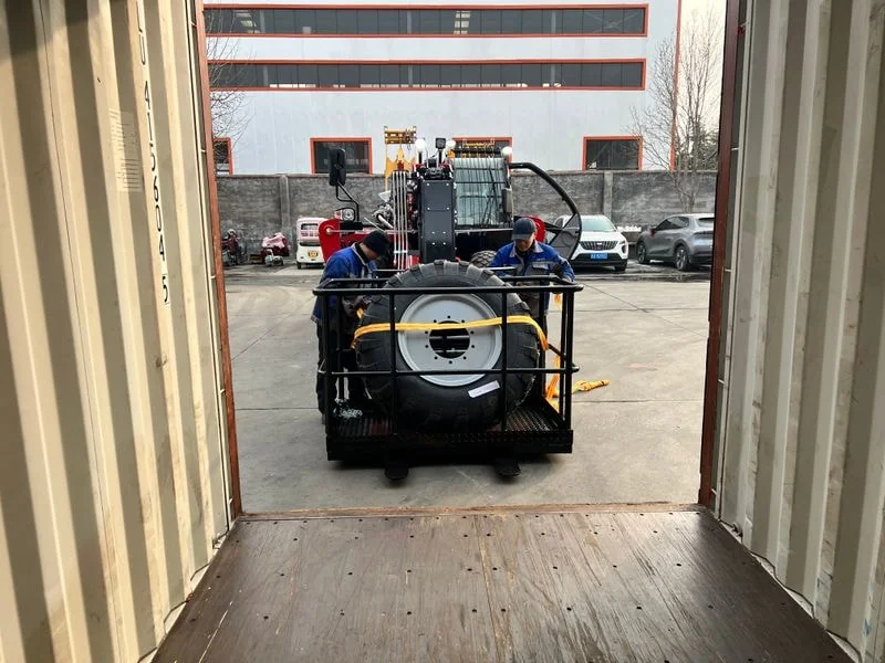 Telescopic handler on a construction site in tough conditions