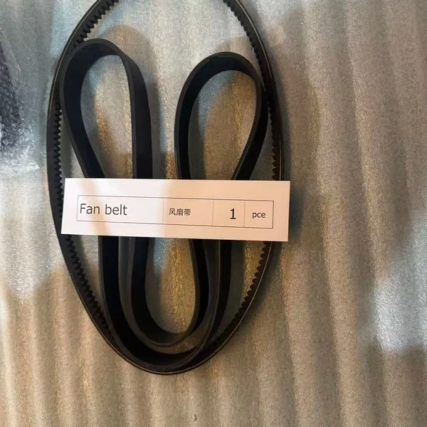 Telescopic handler fan belt