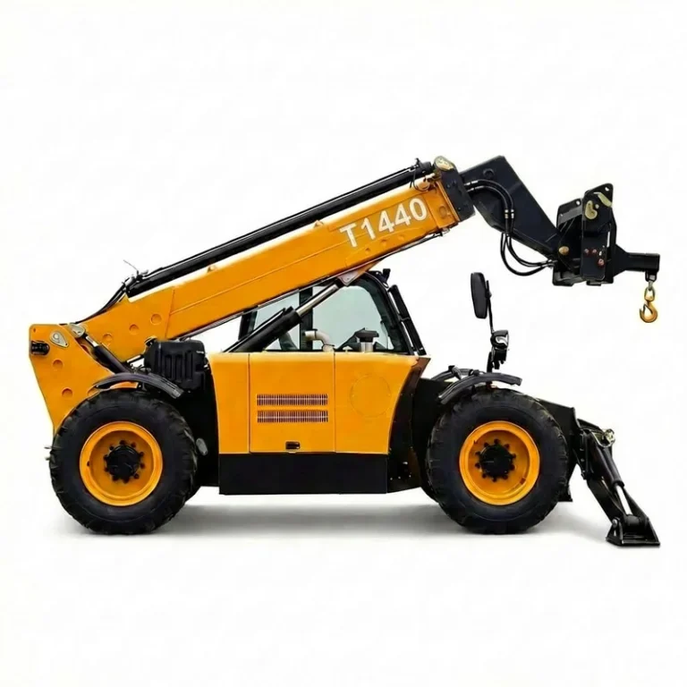 T1440 - Foto profissional do telehandler T1440 amarelo com lança estendida e gancho do jib, vista lateral direita